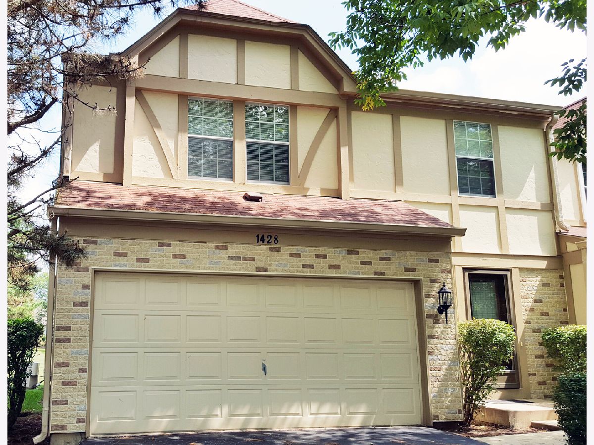 Townhomes Rented Castleford Hoffman Estates Illinois, 1428 Sapphire