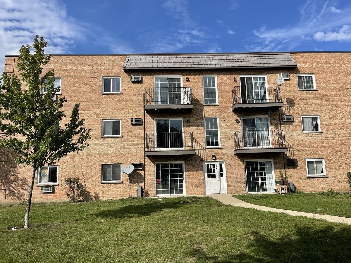 Townhomes & Condos & Homes Sold Elk Trail Carol Stream Illinois, 159 Elk Trail