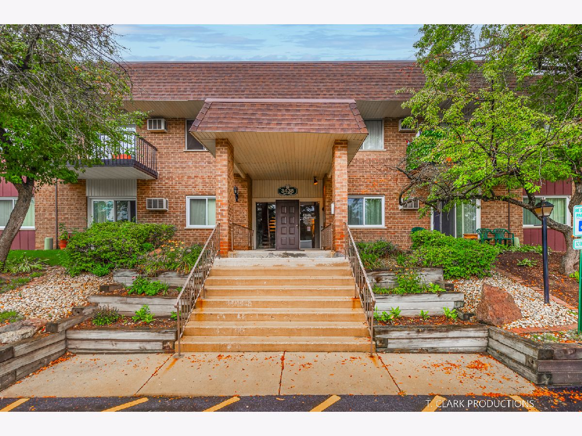 Condominiums Sold River Crossing Woodridge Illinois, 3435 83rd