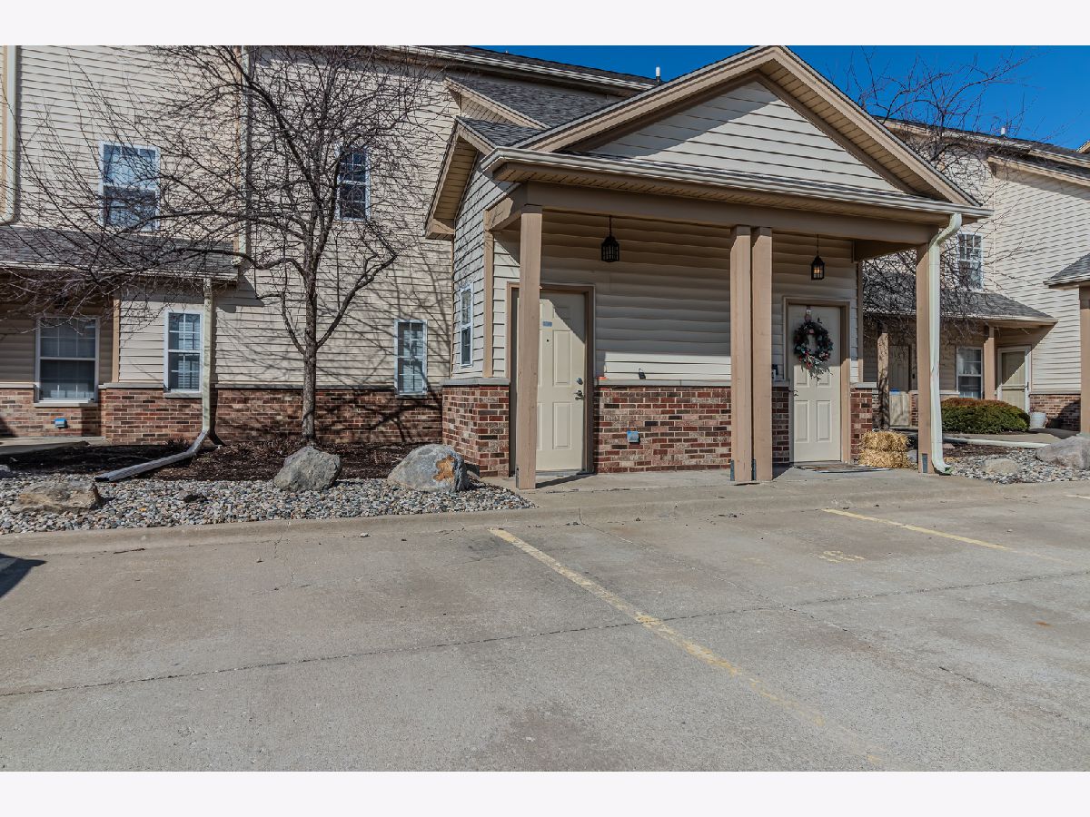 Condominiums Sold Cobblefield Champaign Illinois, 3716 Thornhill