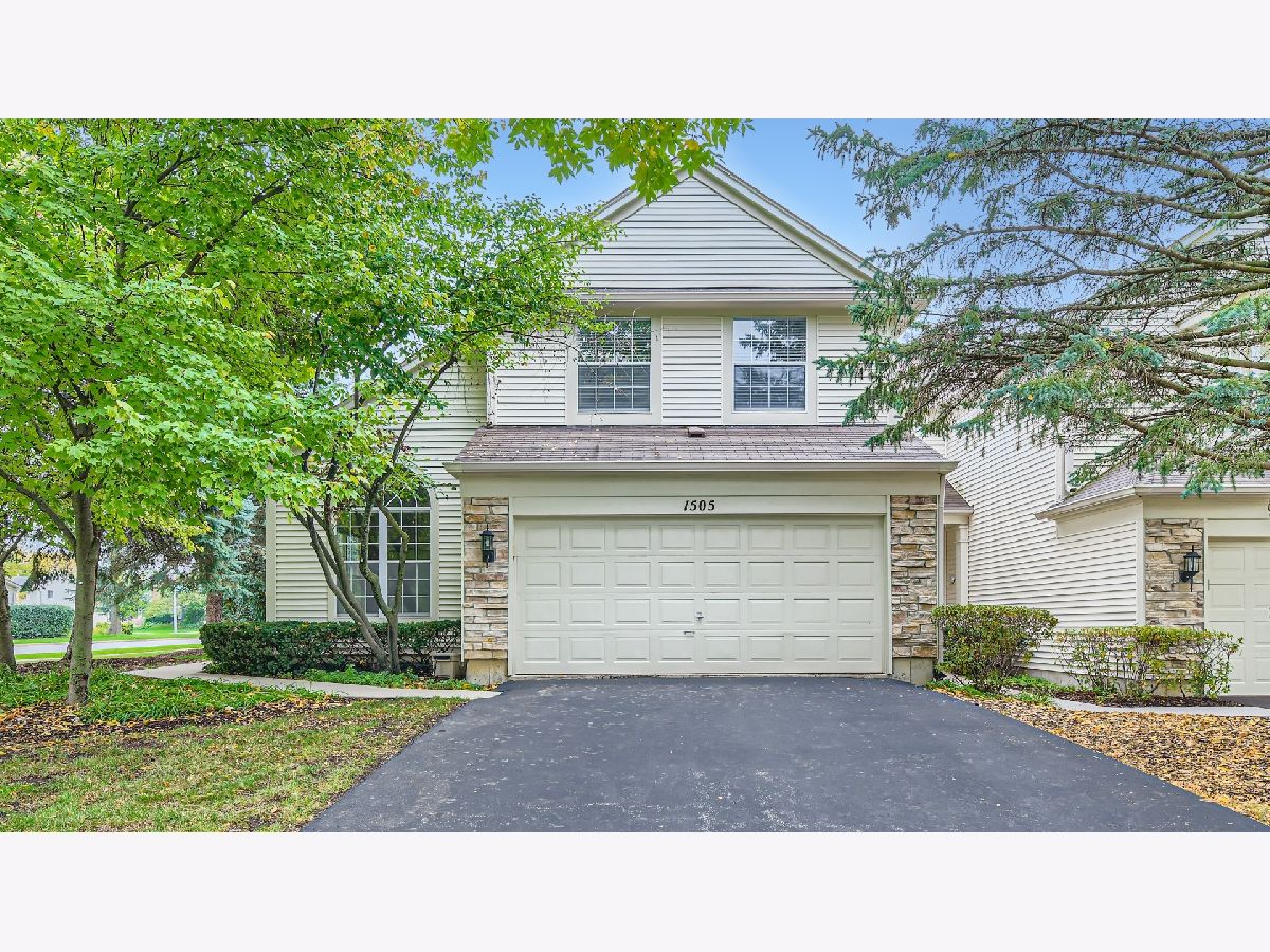 Townhomes Sold Hearthstone Hoffman Estates Illinois, 1505 Regan