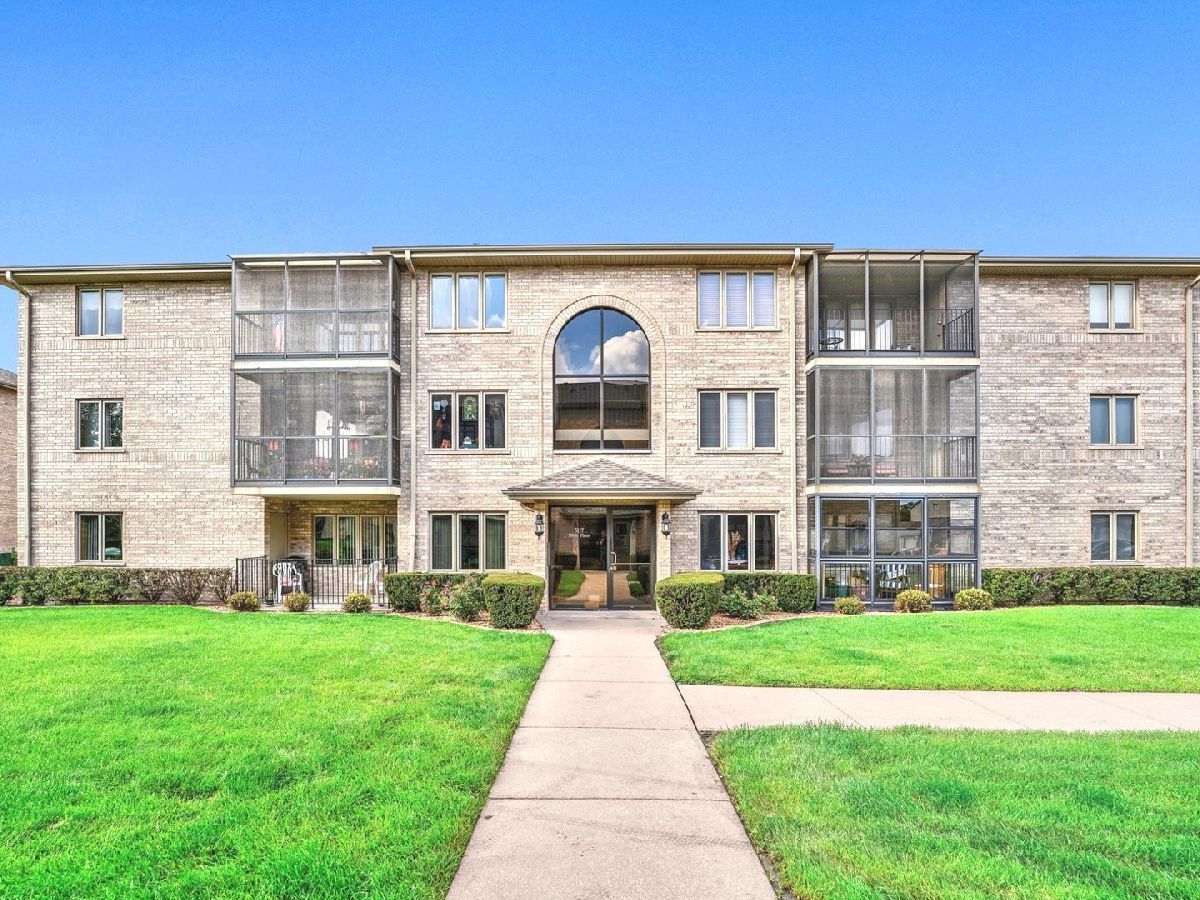 Condominiums Sold Crestpoint Crestwood Illinois, 5117 139th