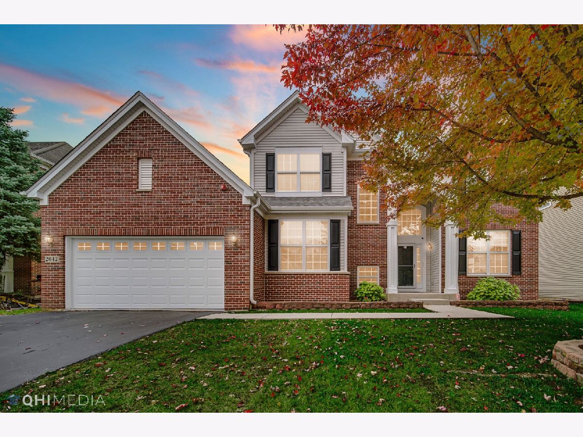 Homes Sold Beacon Pointe Hoffman Estates Illinois, 2042 Bonita