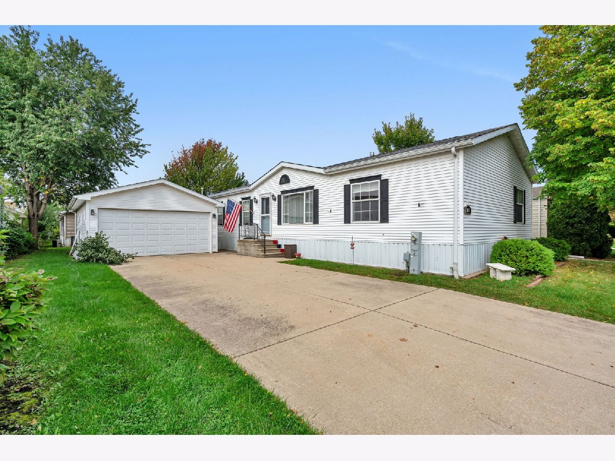 Subdivision Sold Oak Ridge Manteno Illinois, 1015 Garden