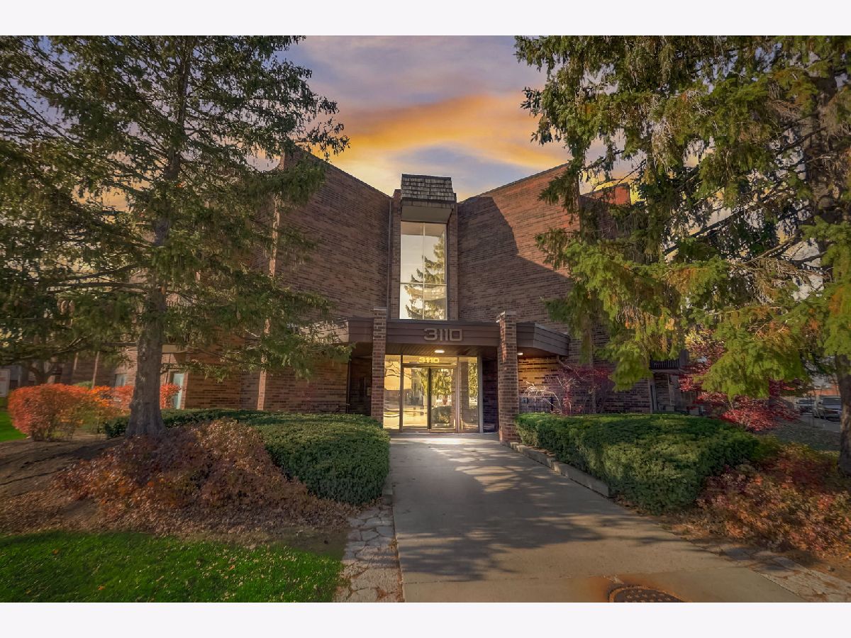 Condos & Townhomes Sold Pheasant Creek Northbrook Illinois, 3110 Pheasant Creek
