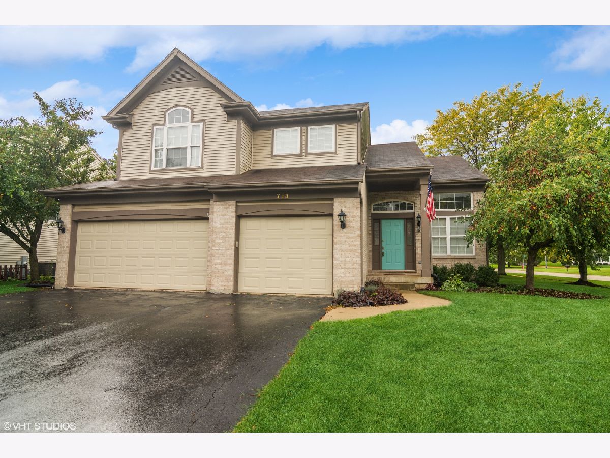 Homes & Townhomes Sold Cedar Crossing Lake Villa Illinois, 713 Park
