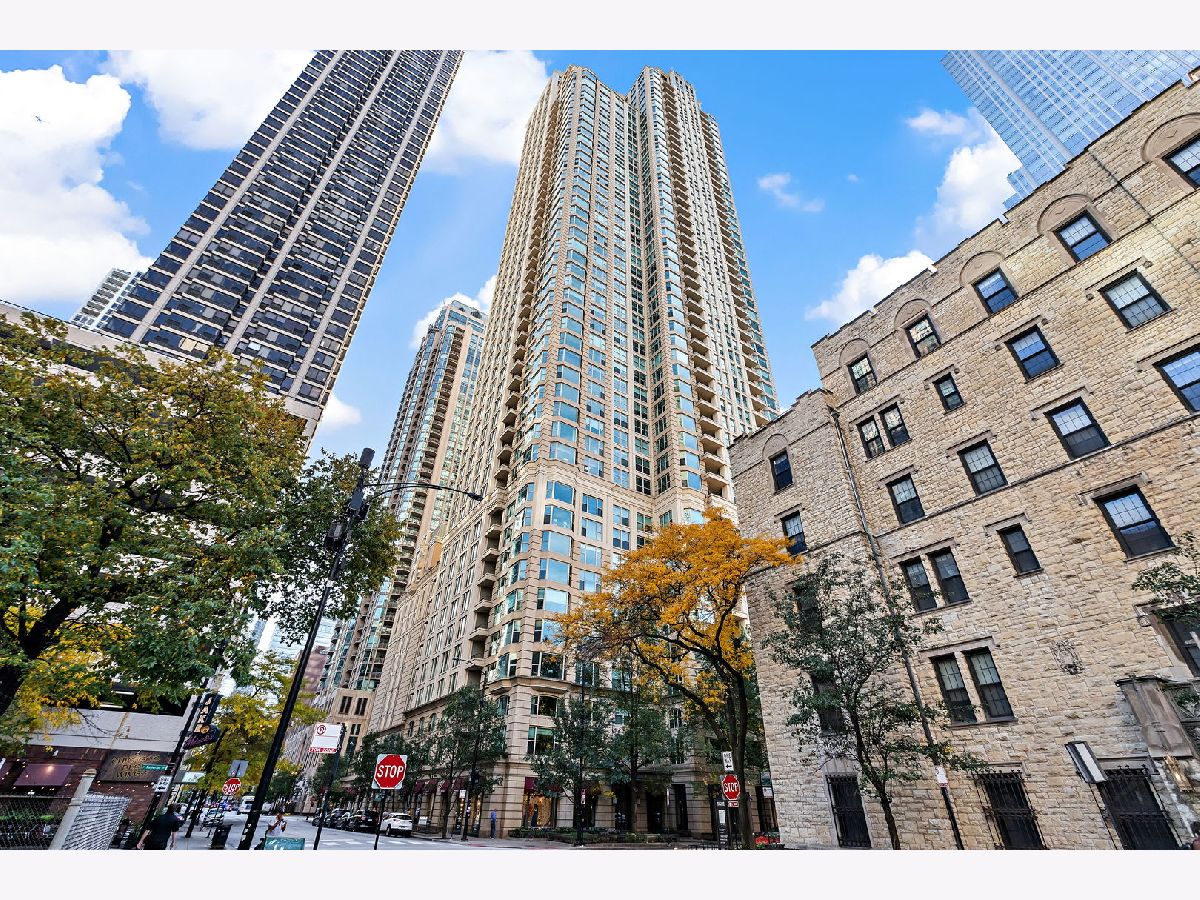 Condos & Townhomes Sold Fordham Chicago Illinois, 25 Superior