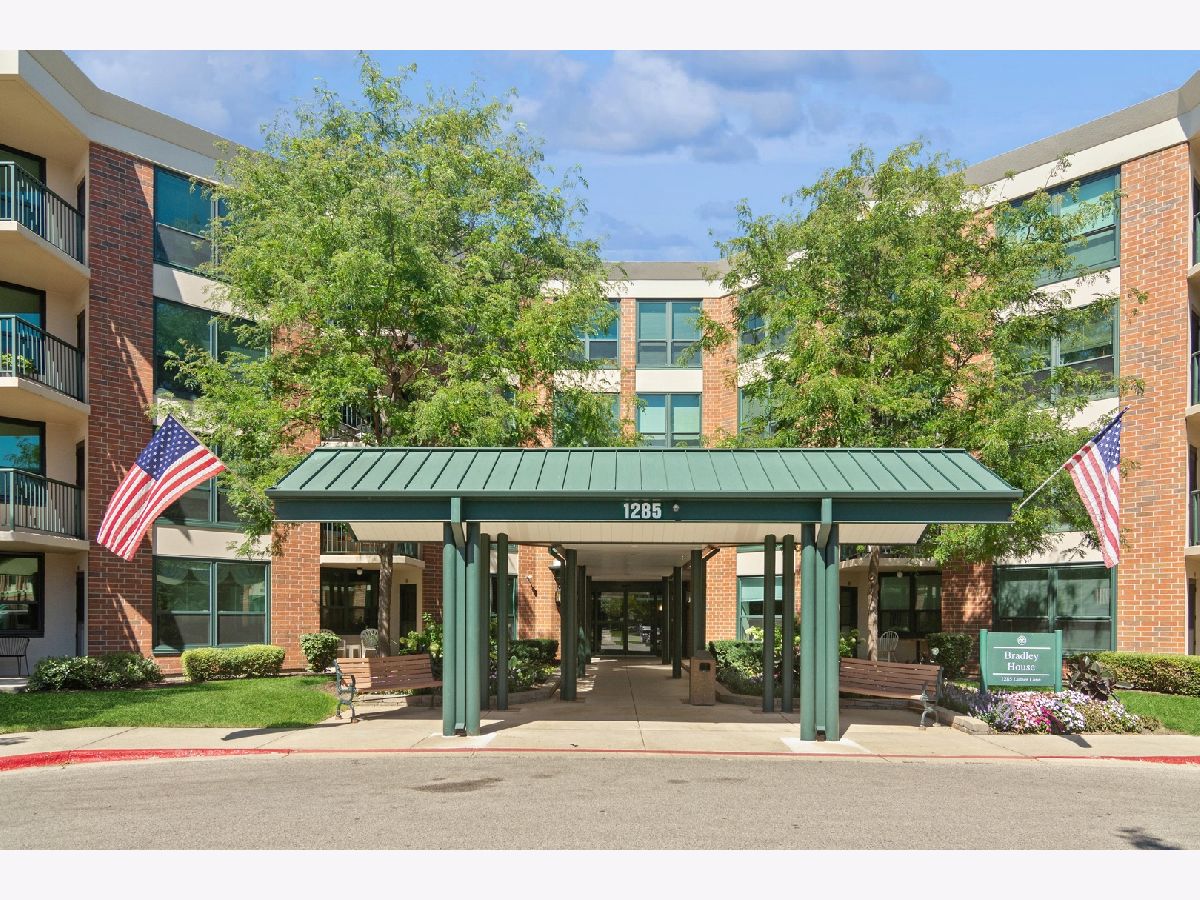 Condominiums Sold Luther Village Arlington Heights Illinois, 1285 Luther