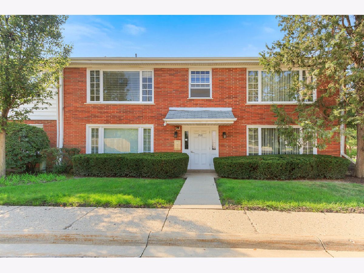 Condos & Townhomes Sold Plymouth Place Glenview Illinois, 1518 Plymouth