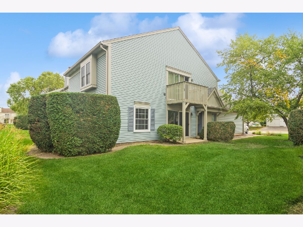 Townhomes & Condos & Homes Sold Polo Run Wheeling Illinois, 1358 Longacre
