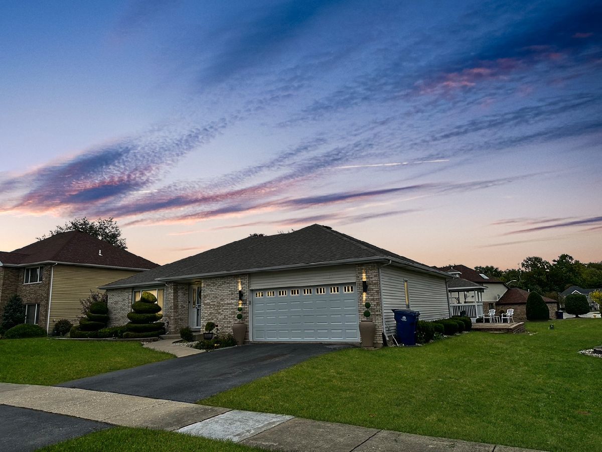 Homes Sold Butterfield Place Matteson Illinois, 637 Larkspur