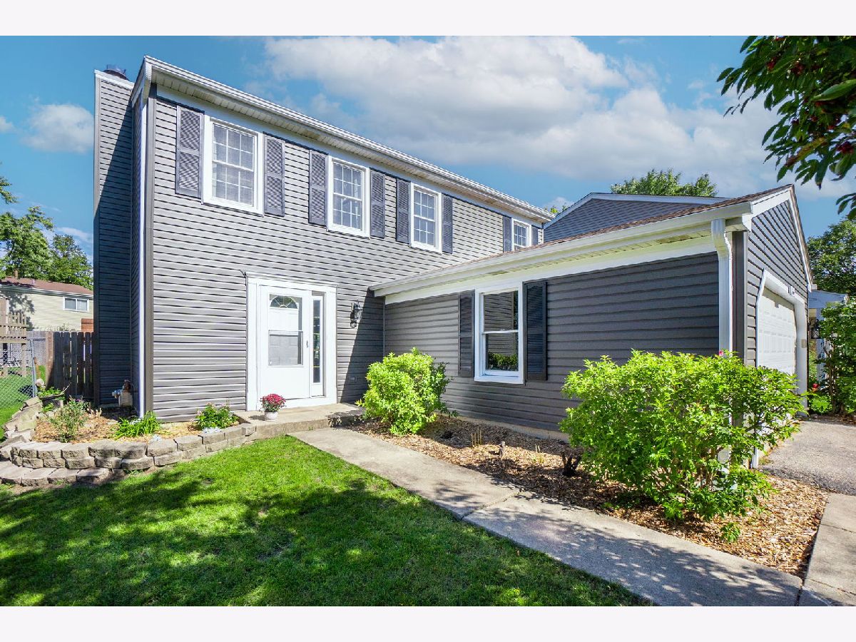 Homes Sold Hunters Run Aurora Illinois, 1664 Cumberland