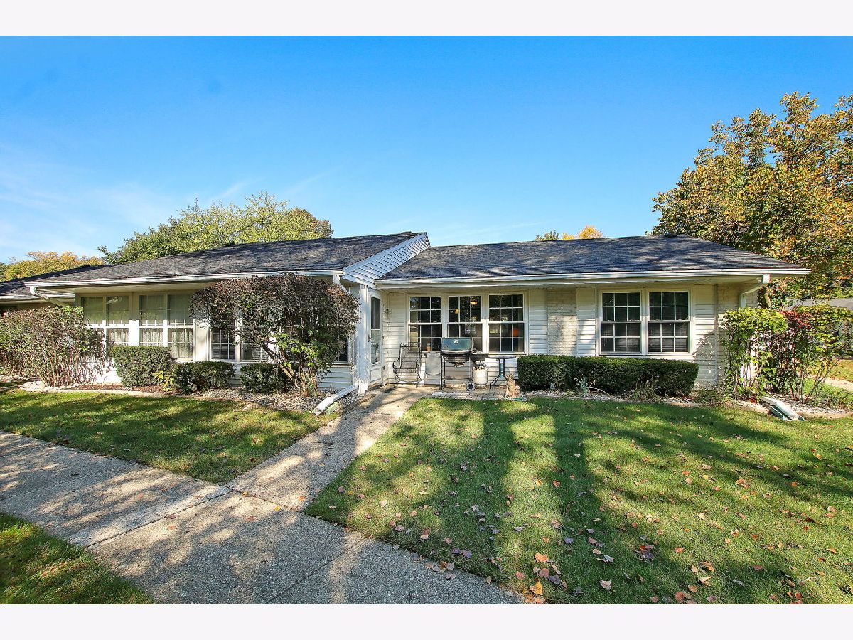 Townhomes & Condos Sold Leisure Village Fox Lake Illinois, 7121 Lexington