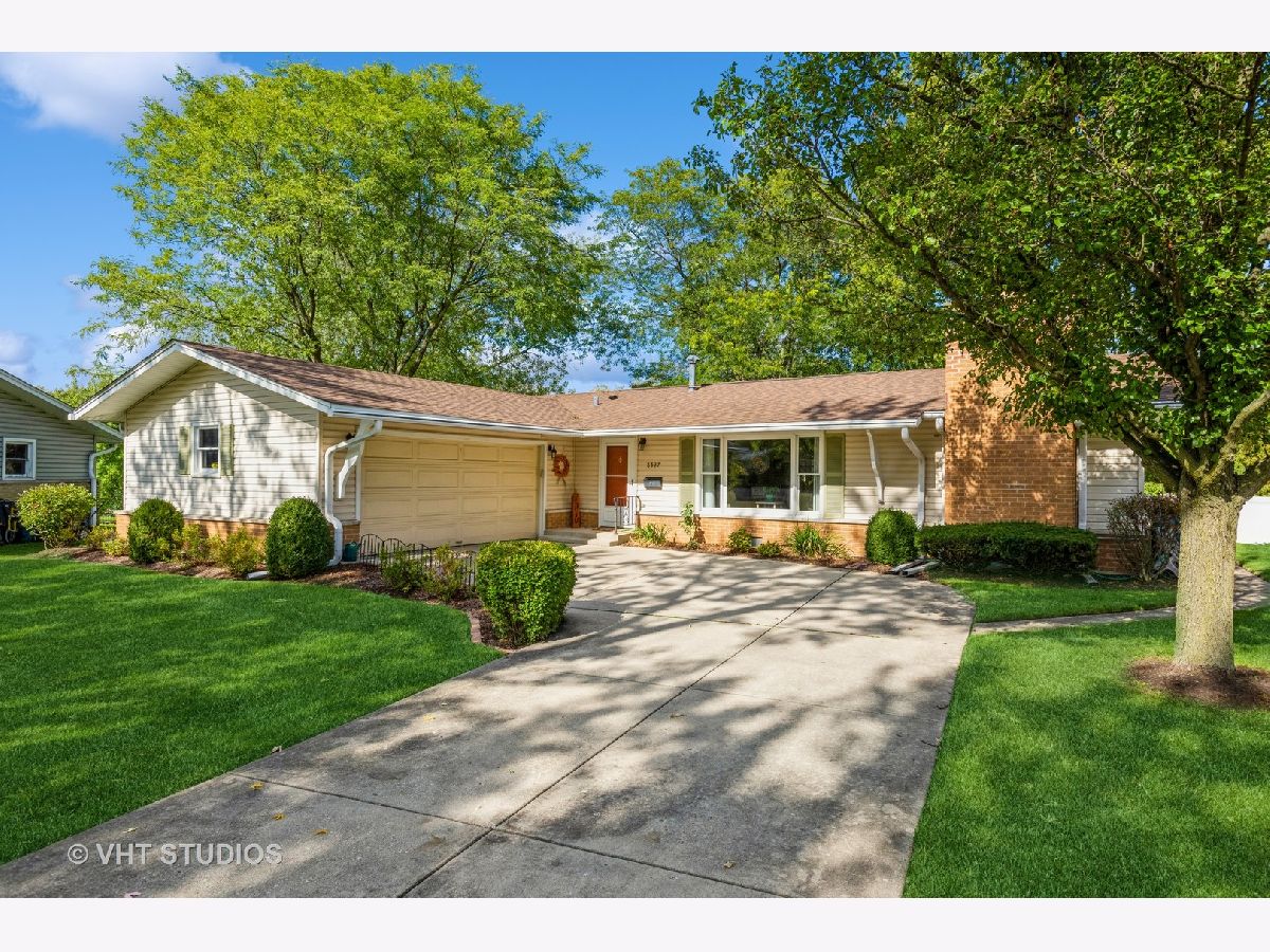 Homes Sold El Sierra Downers Grove Illinois, 6527 Briargate