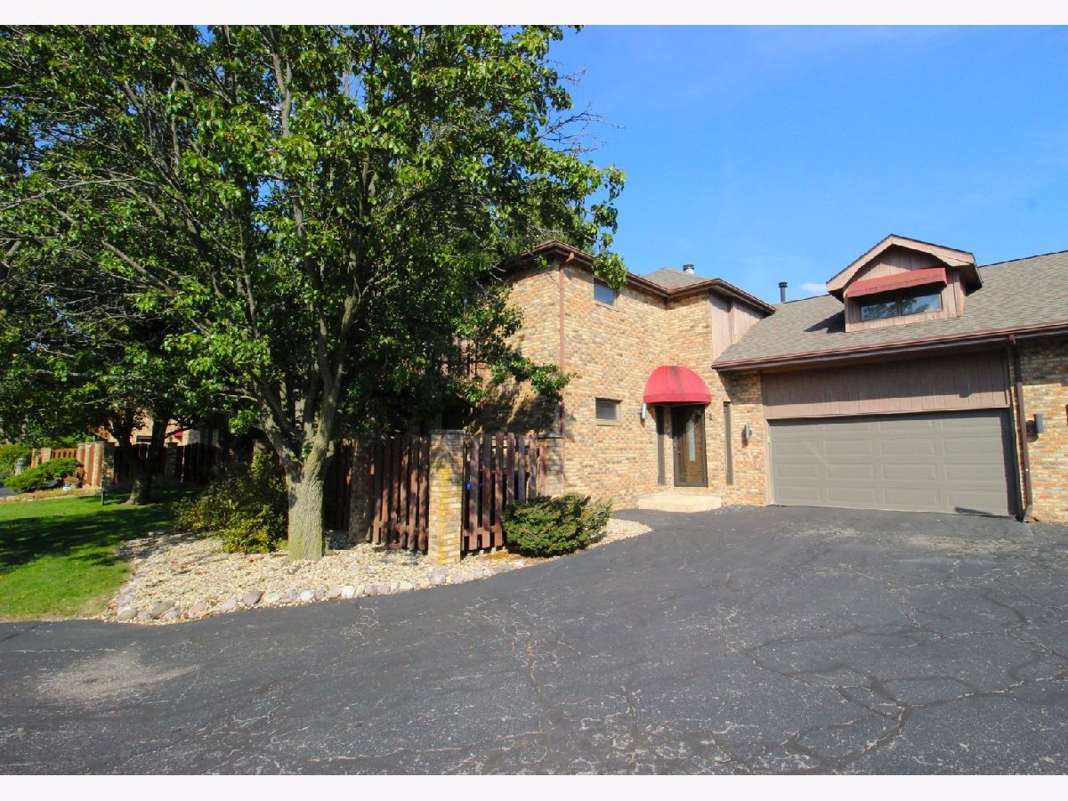 Homes & Condos & Townhomes Sold Oakridge Bloomington Illinois, 5 Tyne