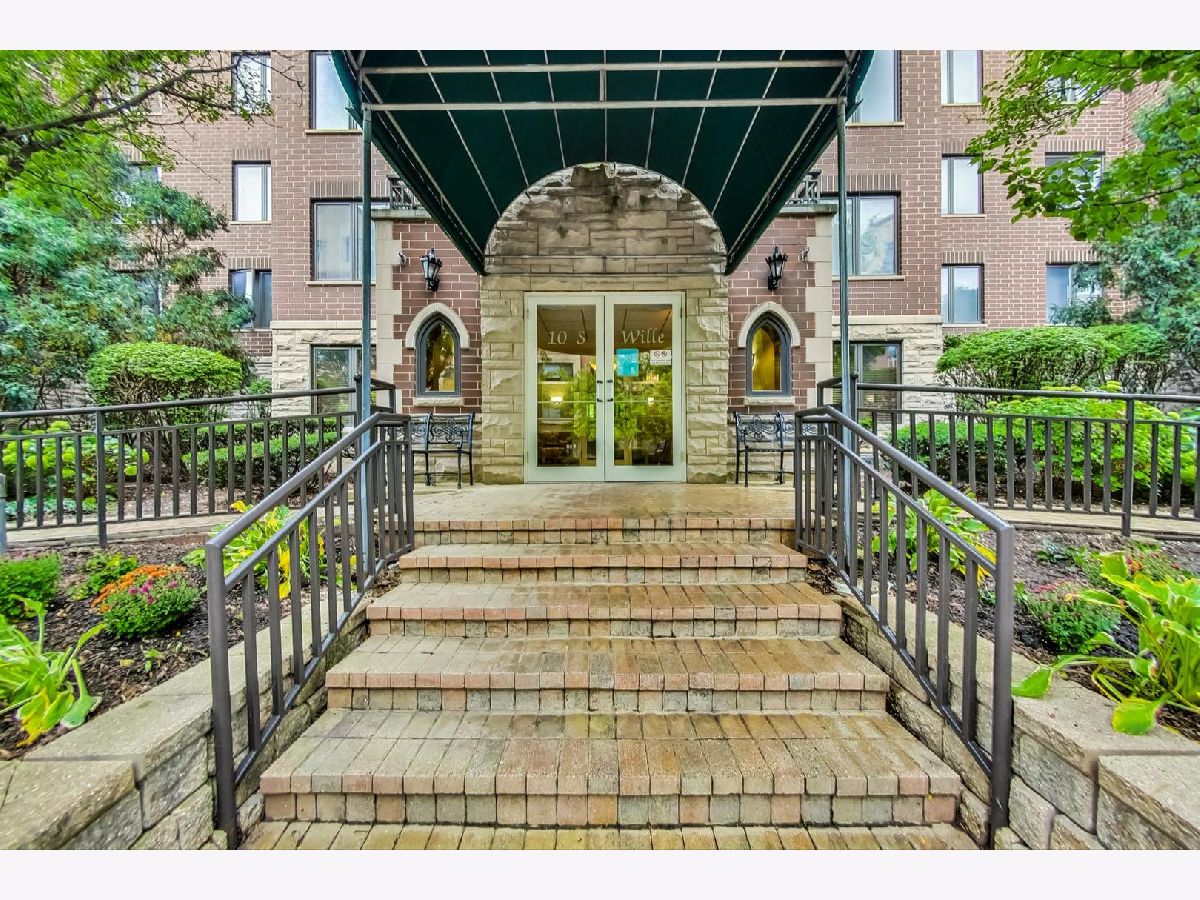 Condominiums Sold Clock Tower Mount Prospect Illinois, 10 Wille