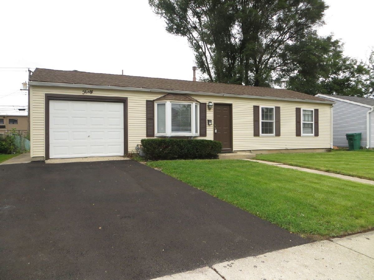 Homes Rented Hampton Park Romeoville Illinois, 40 Arlington