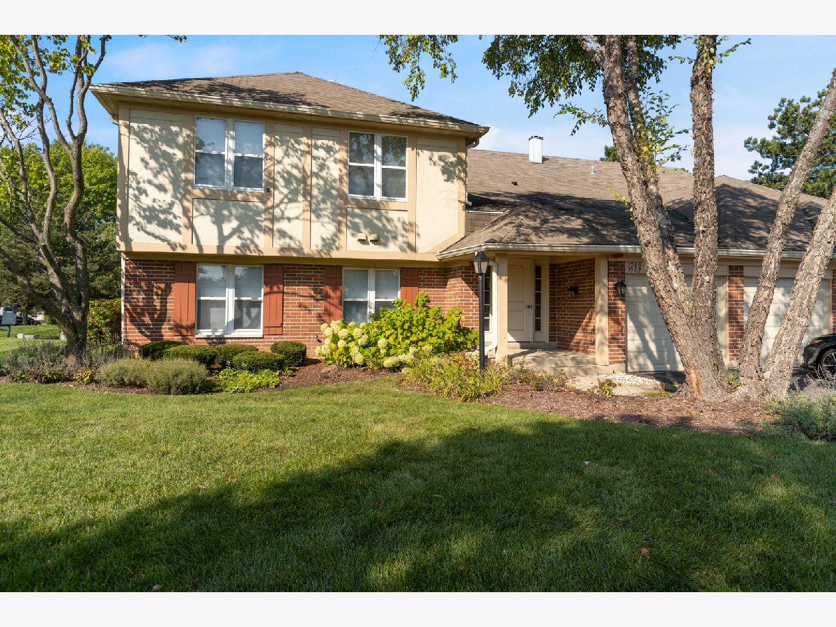 Condos & Townhomes Sold Lake Park Manor Vernon Hills Illinois, 1268 Regency