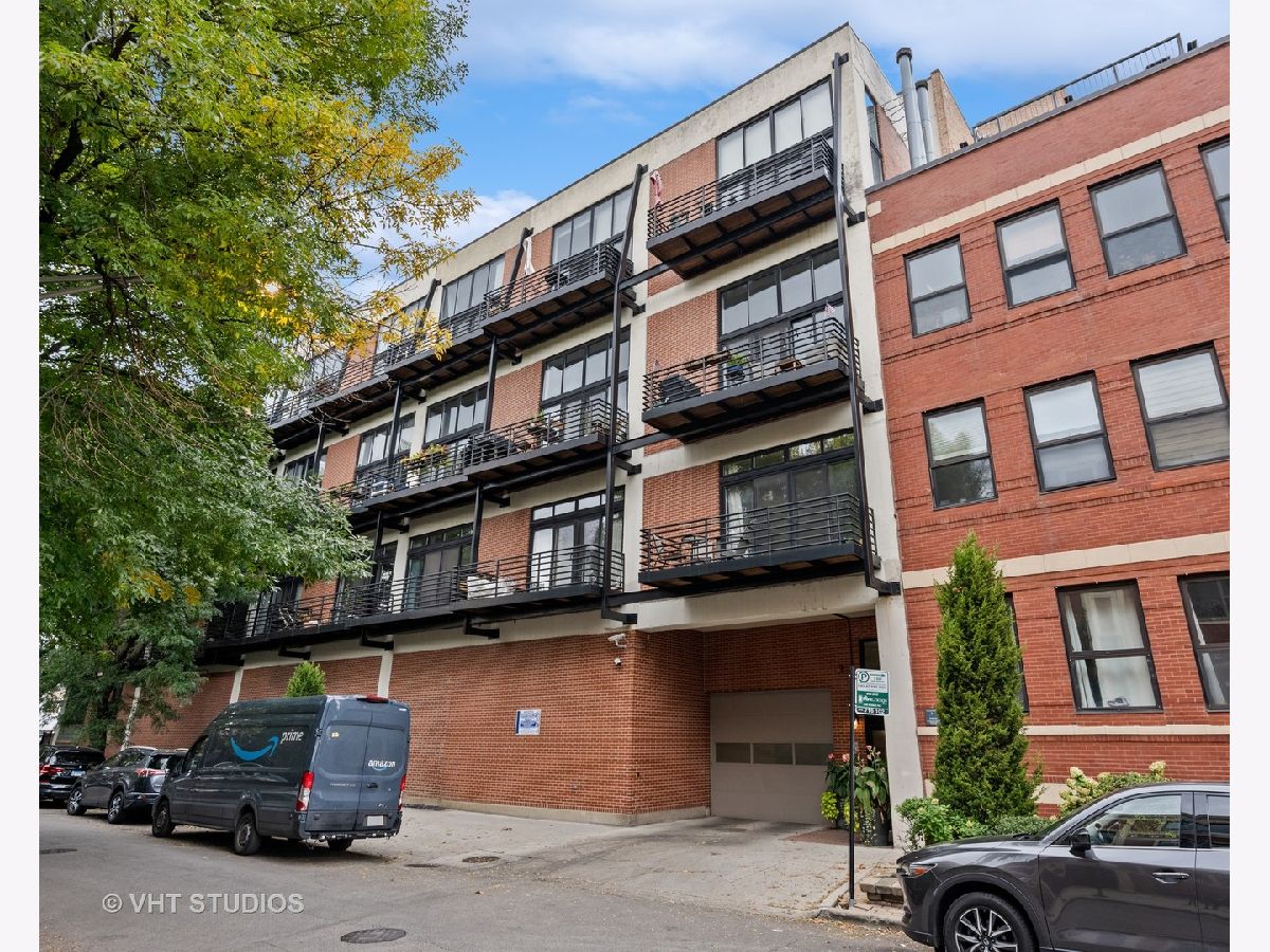 Condominiums Sold Willow Square Chicago Illinois, 2012 Saint Paul