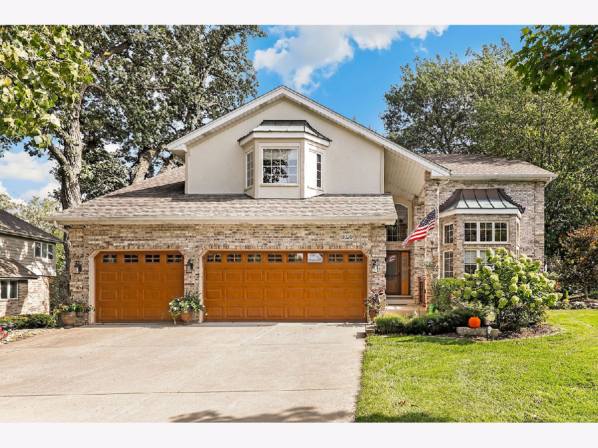 Homes Sold Golden Oak Estates Homer Glen Illinois, 13020 Creekside