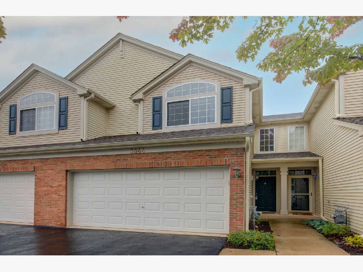 Homes & Townhomes & Condos Rented Lakewood Springs Plano Illinois, 3844 Munson