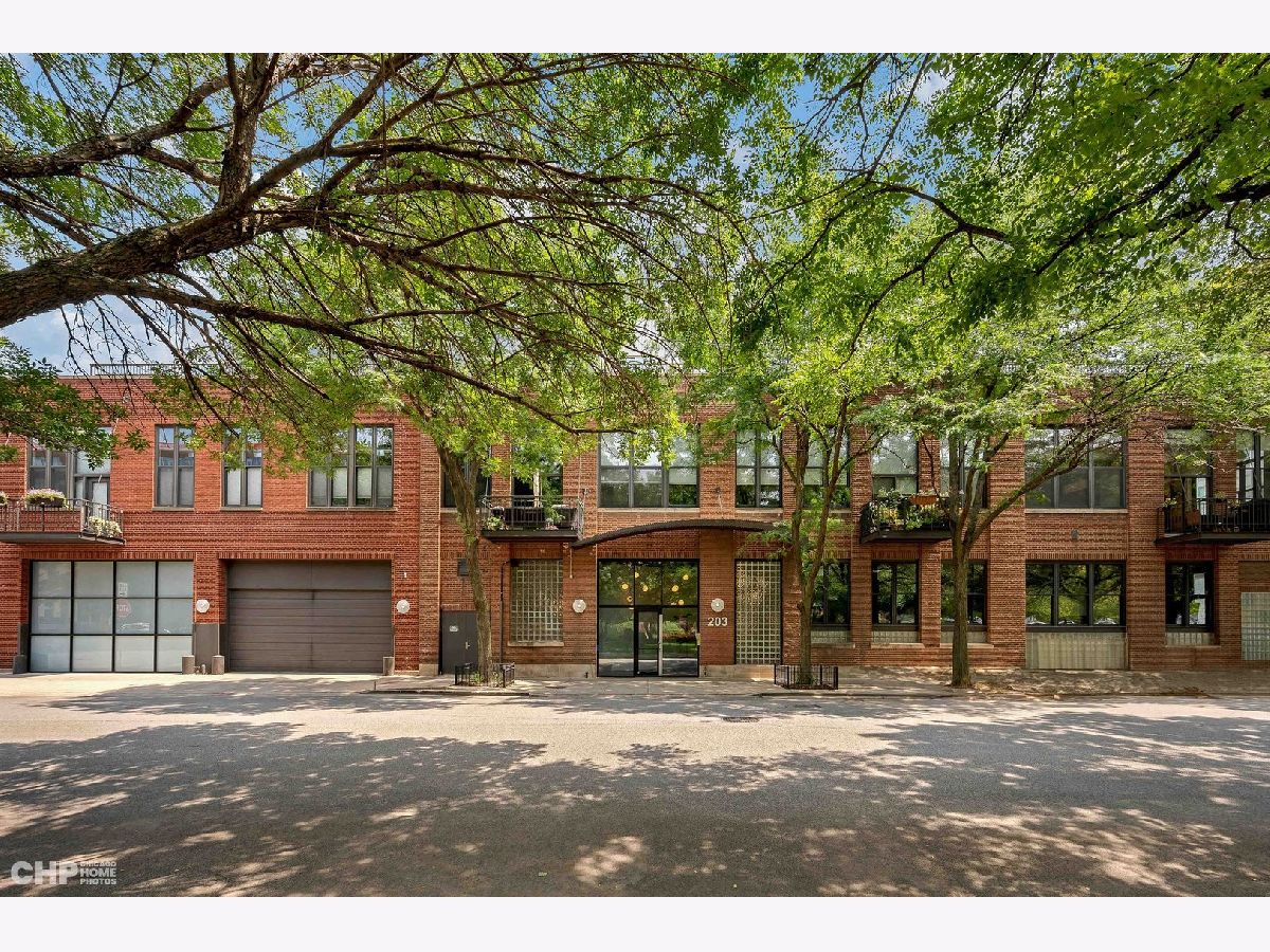 Condos & Townhomes Sold Beacon Lofts Chicago Illinois, 203 Sangamon
