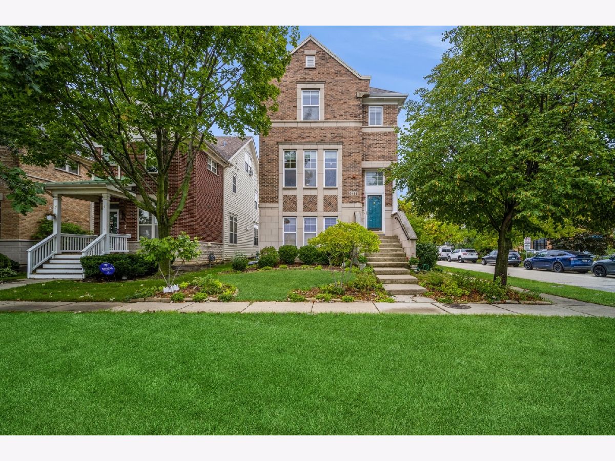 Homes & Townhomes & Condos Rented The Glen Glenview Illinois, 2414 Lake