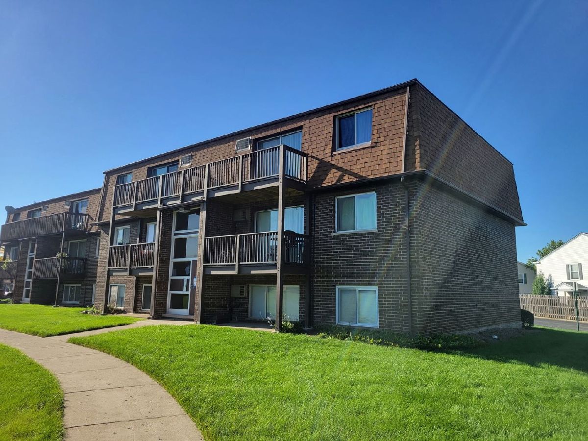 Condominiums Sold Boardwalk Elk Grove Village Illinois, 124 Boardwalk
