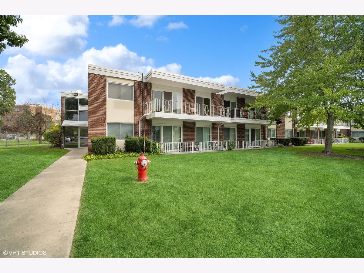 Condominiums Sold Cameo Terrace Wheeling Illinois, 127 Wolf
