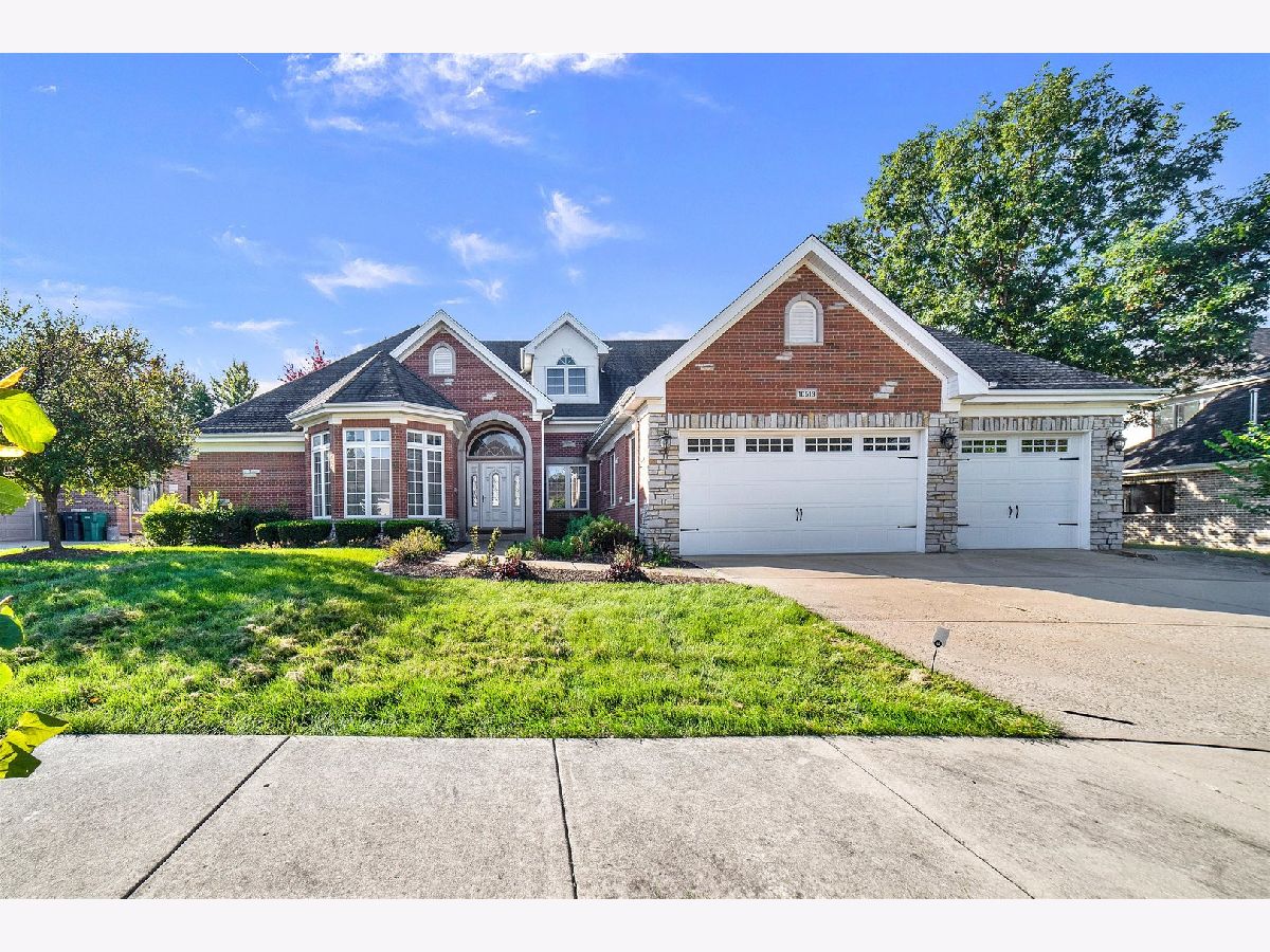Homes Sold Hunter Point Estates Orland Park Illinois, 10519 Julie Ann