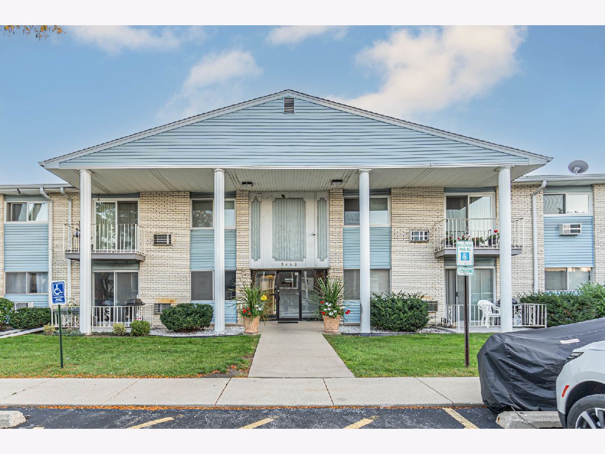 Condominiums Sold Coventry Place Des Plaines Illinois, 9460 Dee