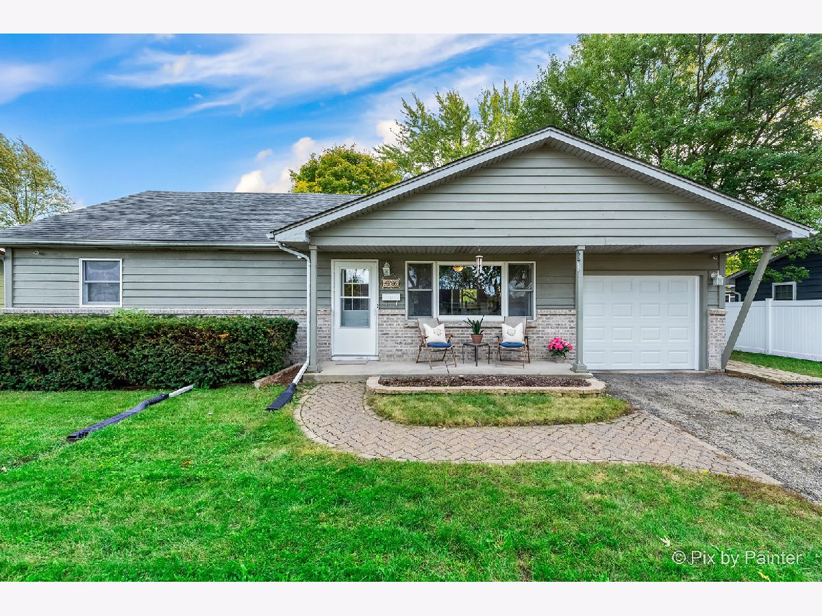 Homes Sold North Meadows Plano Illinois, 406 Sweetbriar