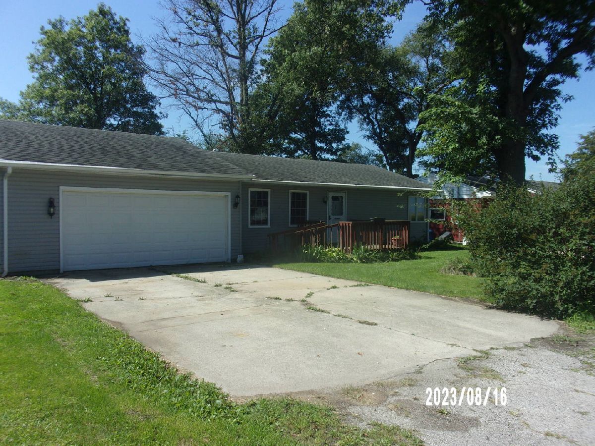  For Sale Sheldon Illinois, 650 Blue Street