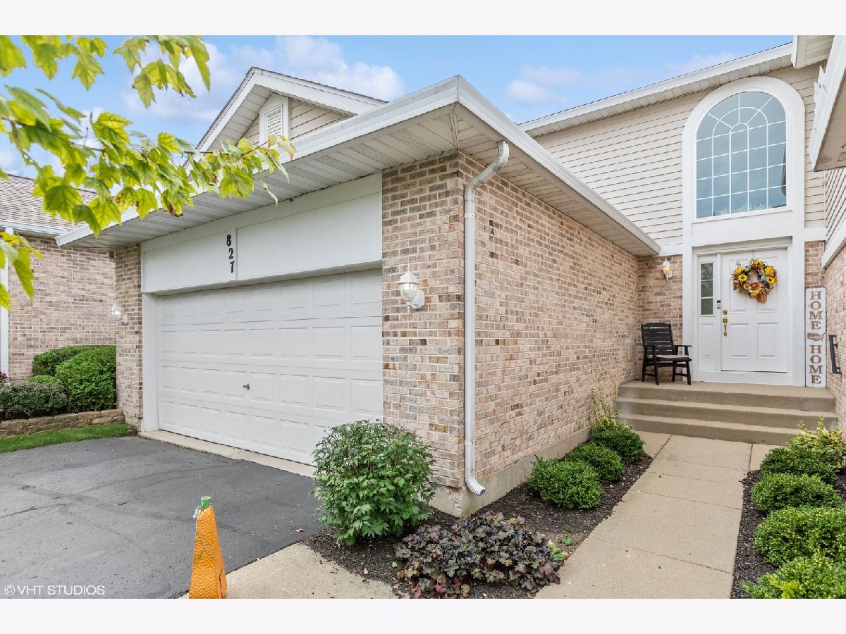 Townhomes Sold Sienna Pointe Cary Illinois, 827 Harper