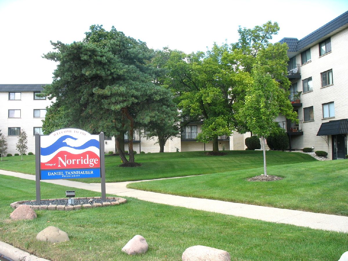 Condominiums & Homes Sold Norridge Point Norridge Illinois, 6950 Forest Preserve