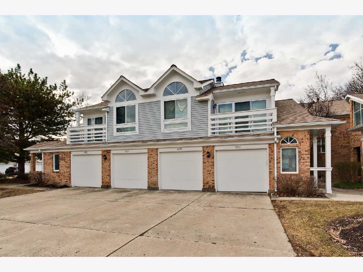Townhomes & Condos Rented Spoerlein Farms Buffalo Grove Illinois, 1075 Courtland