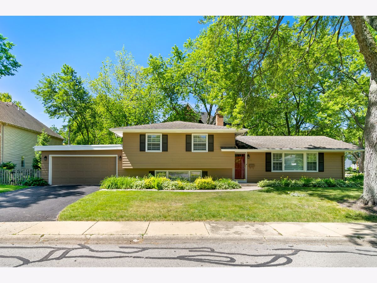 Homes Sold Moser Highlands Naperville Illinois, 905 Rose