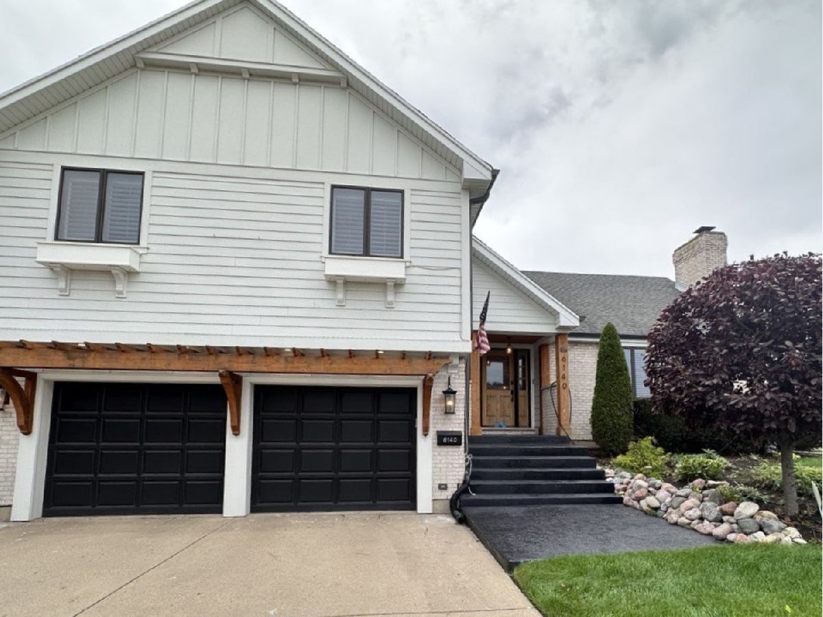  Rented Rosemont Illinois, 6140 Ruby