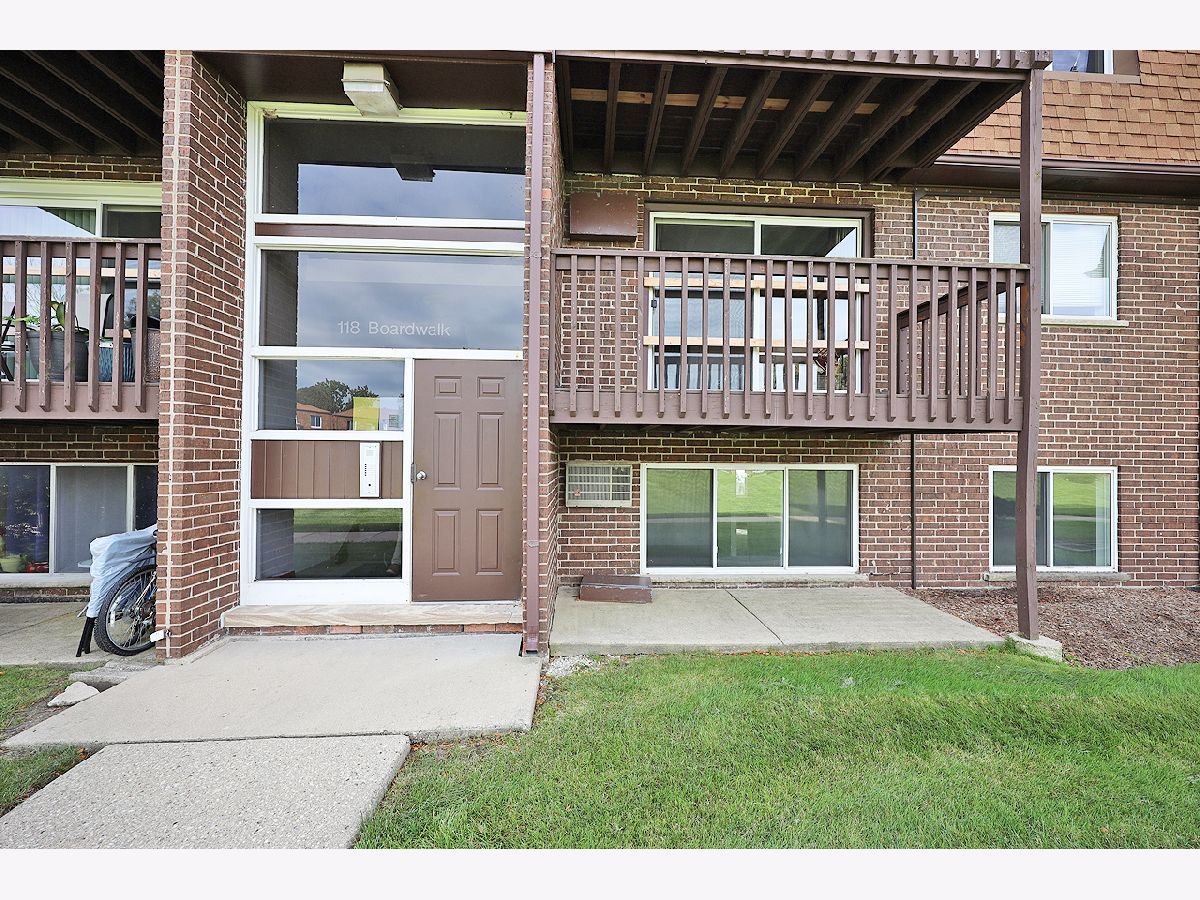 Condominiums Rented Boardwalk Elk Grove Village Illinois, 118 Boardwalk