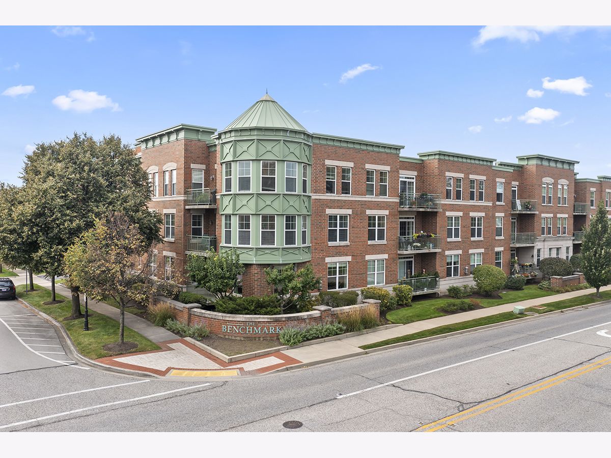 Condominiums Sold Benchmark Palatine Illinois, 133 Palatine