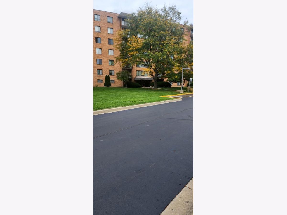 Condominiums Sold Crystal Towers Mount Prospect Illinois, 1747 Crystal