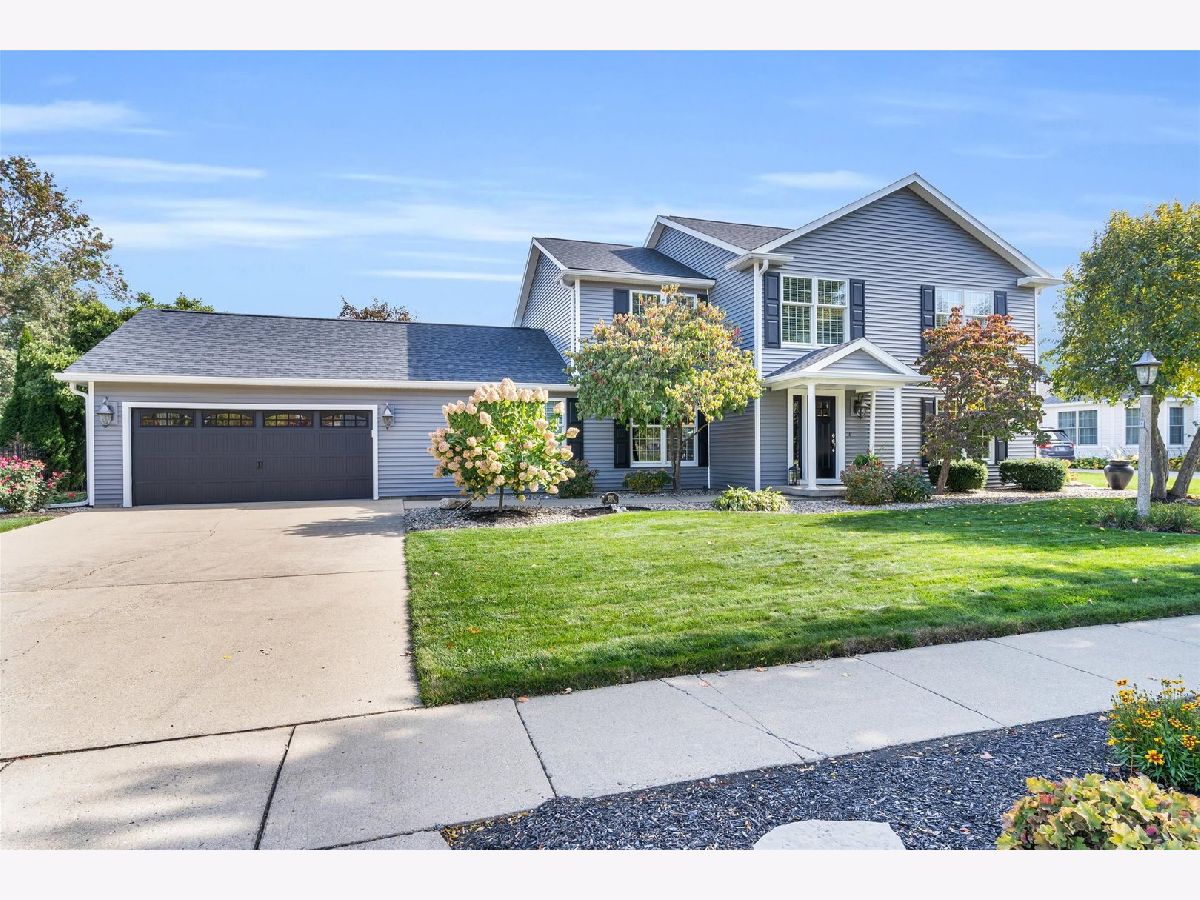 Homes Sold Devonshire South Champaign Illinois, 2720 Salisbury