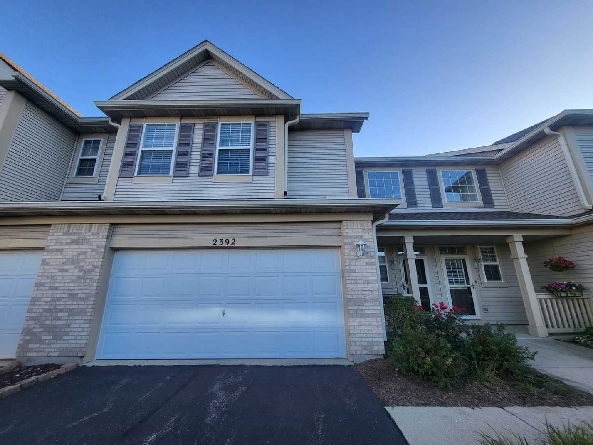Townhomes Rented Summit Fields Aurora Illinois, 2392 Sunrise