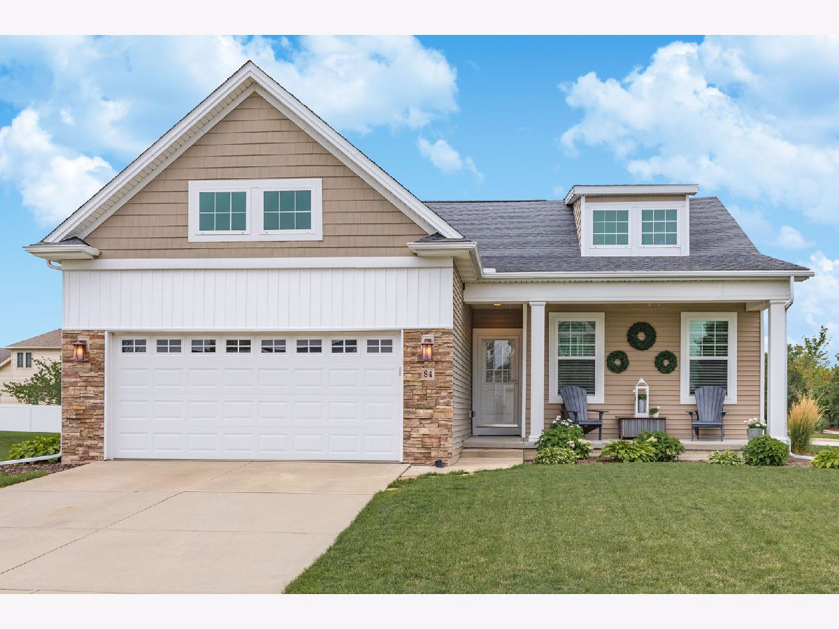 Homes & Condos & Townhomes Sold Harvest Pointe Bloomington Illinois, 84 Dry Sage