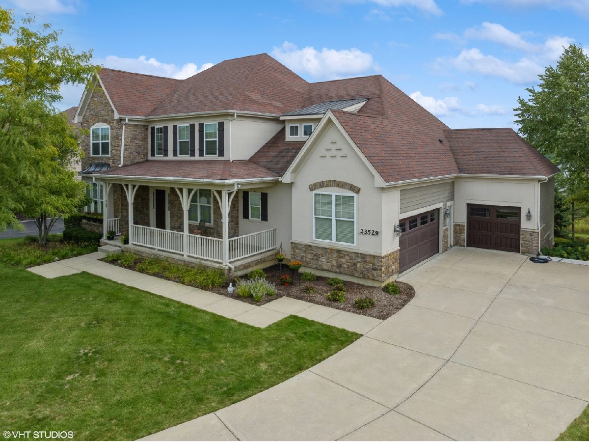 Homes Sold Sanctuary Club Kildeer Illinois, 23529 Sanctuary Club
