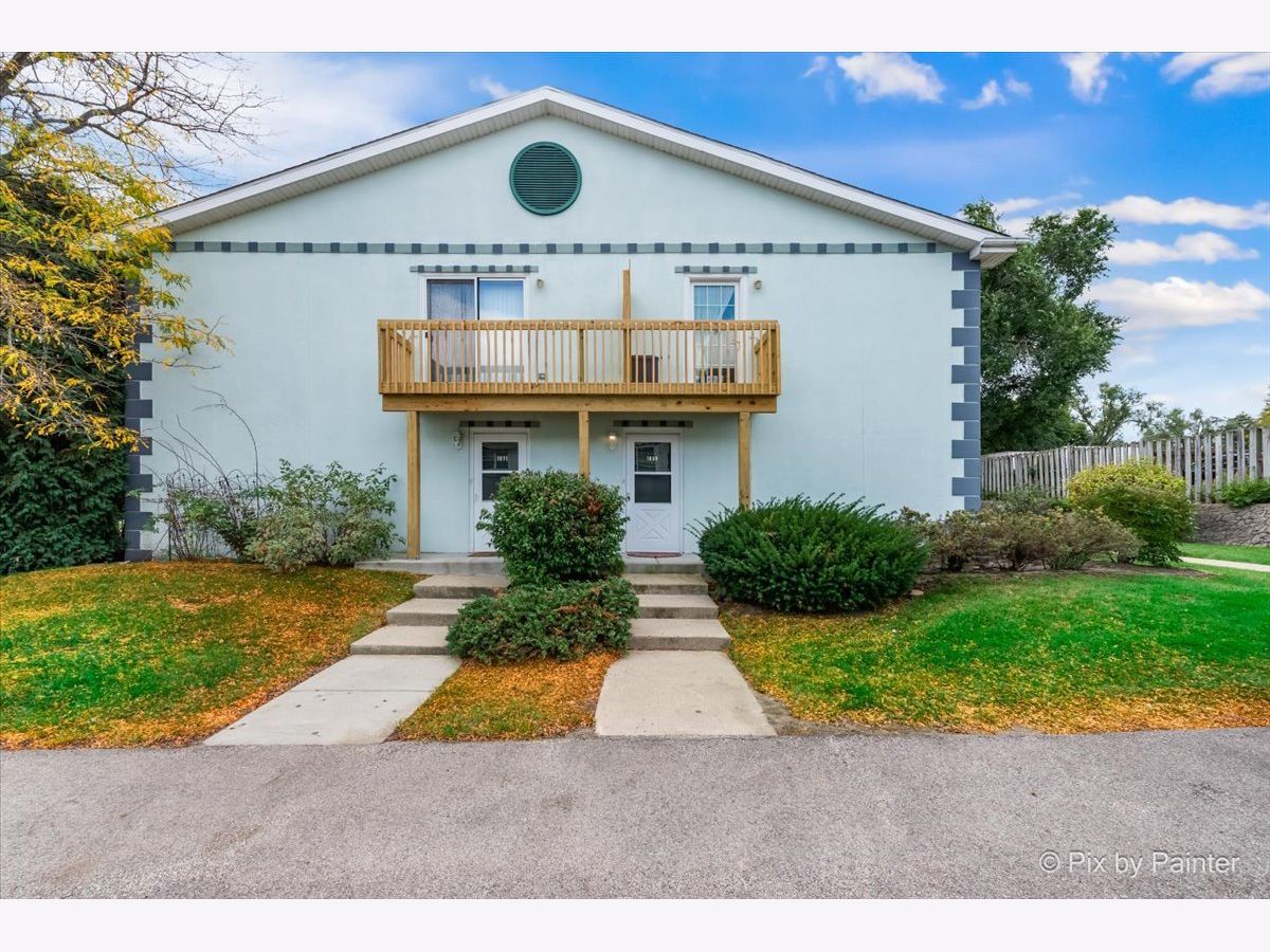 Condos & Townhomes & Homes Sold Greenwood Place Woodstock Illinois, 1069 Greenwood