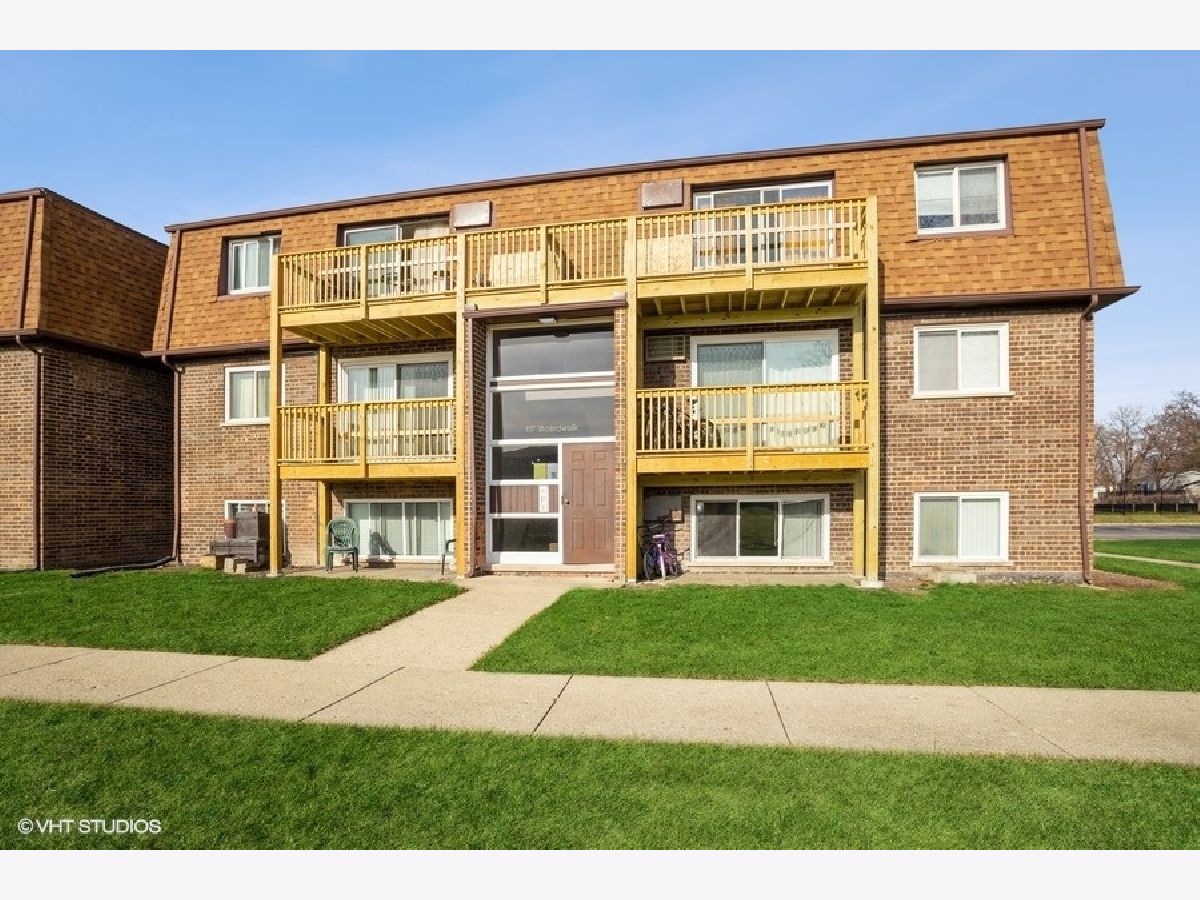 Condominiums Sold Boardwalk Elk Grove Village Illinois, 117 Boardwalk