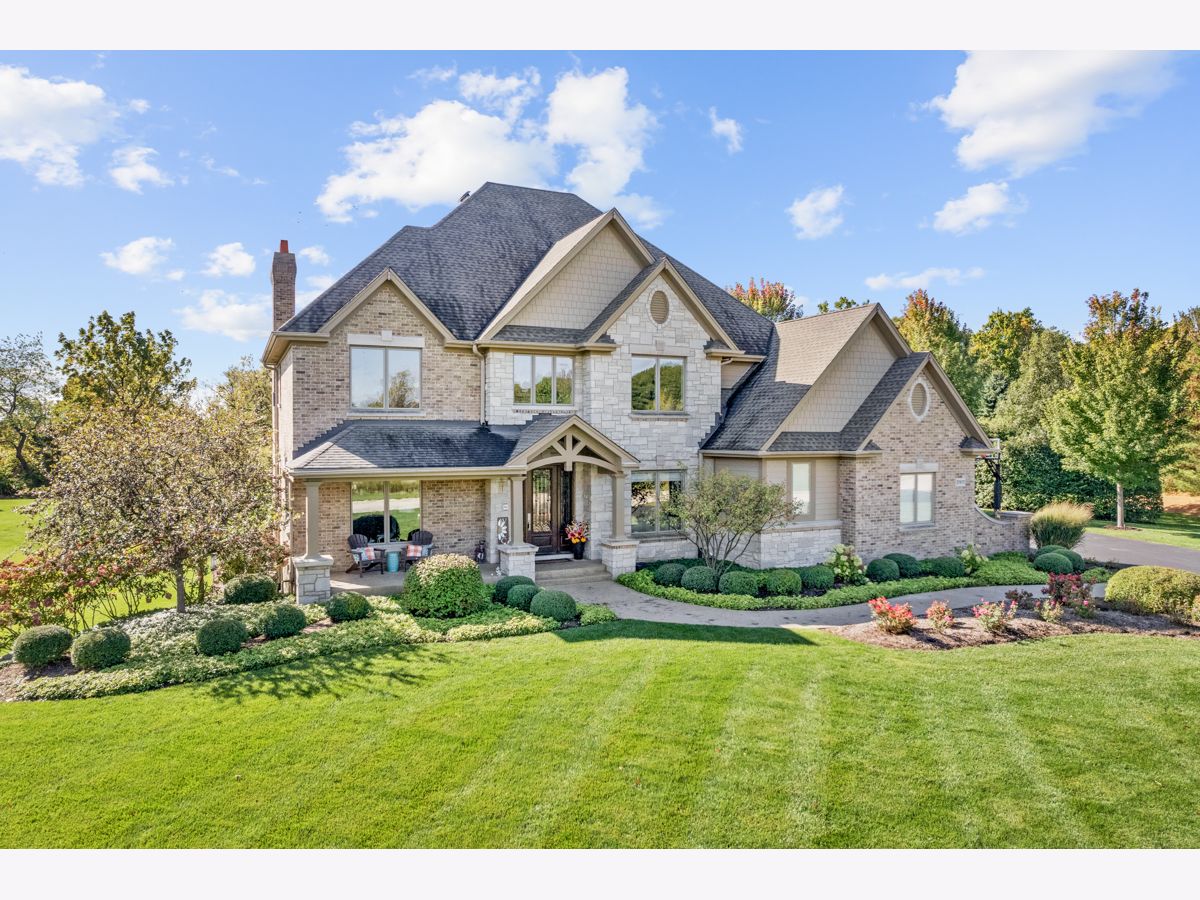 Homes Sold Deer Pond Estates St Charles Illinois, 37W173 Deer Pond