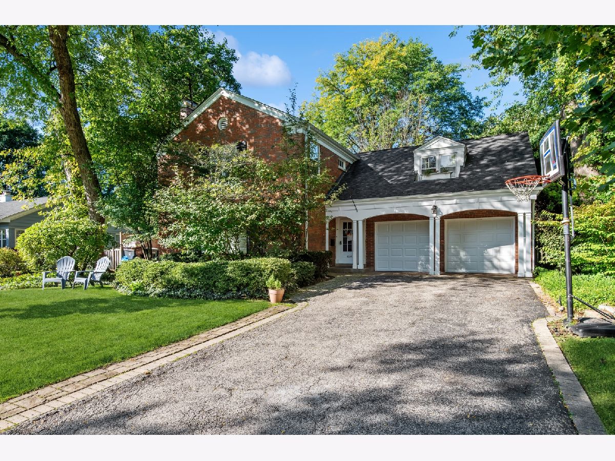 Homes & Condominiums Sold Indian Hill Estates Wilmette Illinois, 915 Pawnee