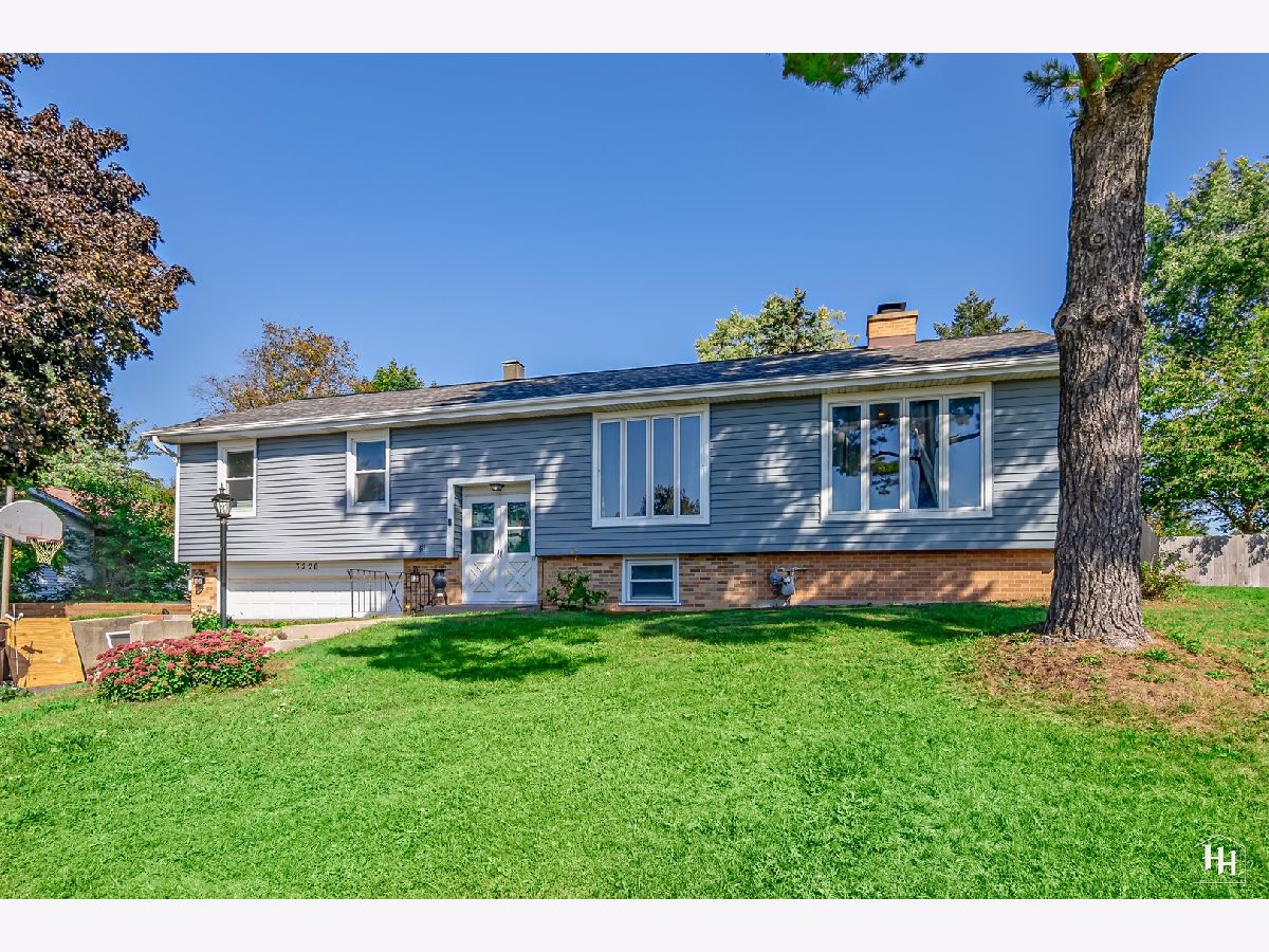 Homes Sold Country Club Estates Mchenry Illinois, 3220 Skyway